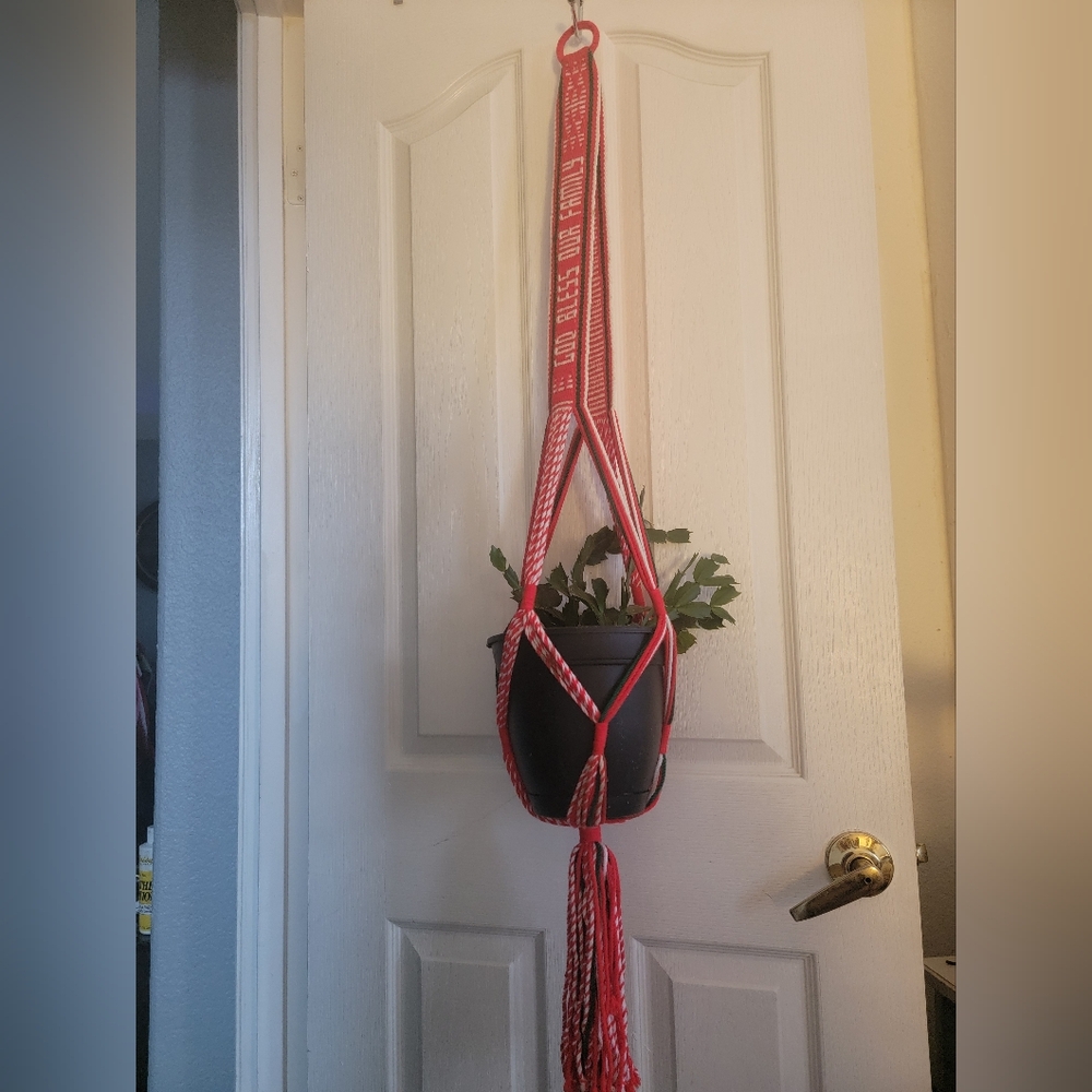 Red Macrame Plant‎ Hanger